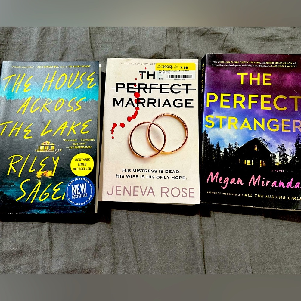 3 TRILLER books! All came very recommended on tik-tok!